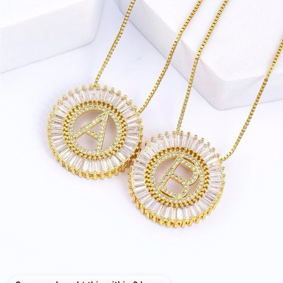 1pc Elegant Letter Initial Alphabet Monogram Cubic Zirconia Round Charm Necklace - Picture 6 of 8